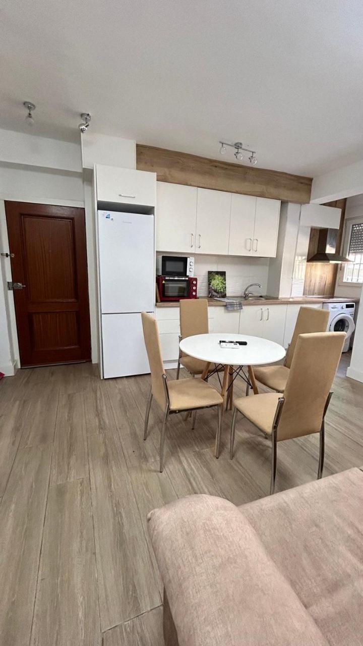 Piso Compartido Delyrent Acosta Hostel Jaén Buitenkant foto